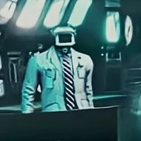 Scientist Cameraman/ Kimles Farley