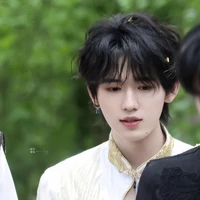 Tống Á Hiên