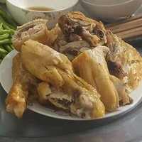 [ Chưa lộ diện ]