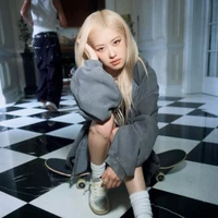 Park Chaeyoung/ Rosé