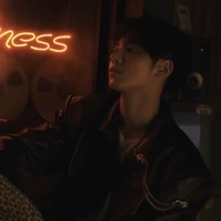 taehyun- hắn