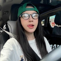 Nguyễn Hoàng Ly(Ly Ly)