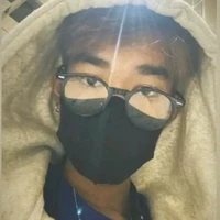 T/g ><