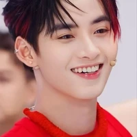 Hùng Huỳnh