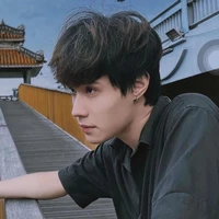 Ryn le/em quang hùng/