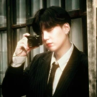 Min Yoongi •hắn•