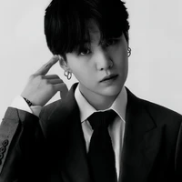 Min Yoongi •hắn•