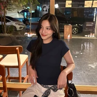 Bonnie- nàng