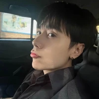 Lê Quang Hùng ( phone)