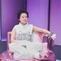 Huỳnh Nữ Thuỷ Tiên-Tiên Tiên