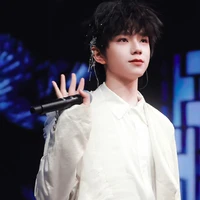 Vương Lỗ Kiệt_WLJ