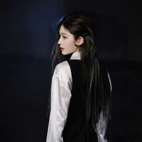 Vương Dịch - Cô