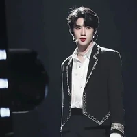 LƯU DIỆU VĂN