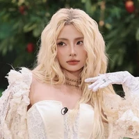 MaiQuinn - Nguyễn Hiền Mai