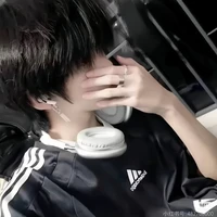 Kira [@Quỷ nghèo]