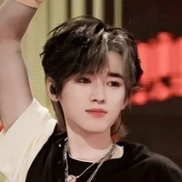Tống Á Hiên