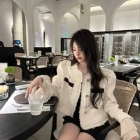 mẹ cô