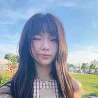 Nguyễn Lê Ngọc ánh sáng