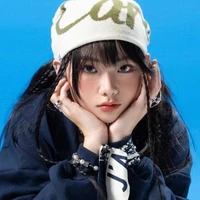 Nguyễn Lê Ngọc Ánh Sáng - Aza