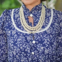 Bà Nguyễn (má Anh)