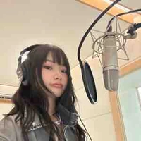 Nguyễn Lê Ngọc Ánh Sáng(Ánh sáng aza)