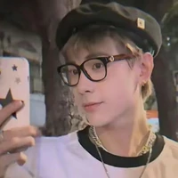 Lê Quang Hùng_MaterD