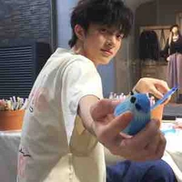 Bách Cự Giải ; city.17