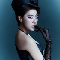 Nguyễn diệu Huyền "pháo"