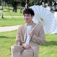 Nguyễn Văn Toàn(anh cả)