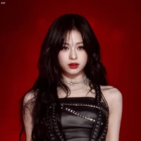 Ahyeon _Yeon (Cô)