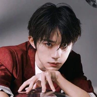 Dịch Dương Thiên Tỉ