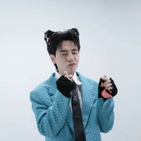 t/g iu Hùng 