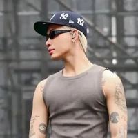 Lê Thượng Long||cậu||