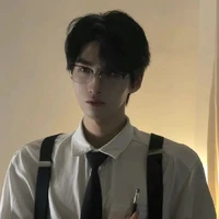 Hoàng Tuấn Huy_ba nu9