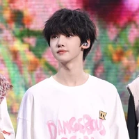 Trương Dịch Nhiên - N