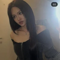 Phan Hoàng Thúy Vy – Vlary