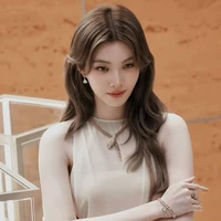 Orm Kornnaphat Sethratanapong ( Nàng )