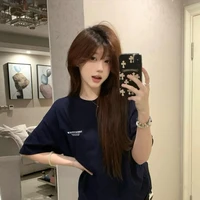 Lãnh Ngân Anh × Chị nuôi cô