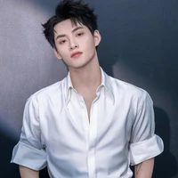 Huỳnh Hoàng Hùng- Hùng Huỳnh