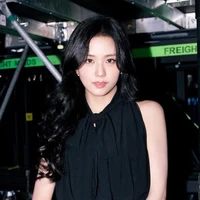 Kim Jisoo - Chị