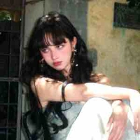 Pandora Raymond