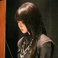 Nguyễn Lê Ngọc Ánh Sáng _ aza