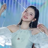 NGUYỄN HOÀNG LY