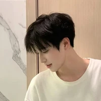 Anh họ của Vũ