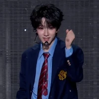 Hạ Tuấn Lâm_cậu