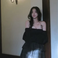 Hoàng Phương Linh.