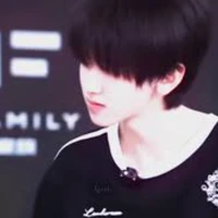 Tả kỳ  Hàm <cậu >