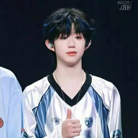 Trần Dịch Hằng-anh