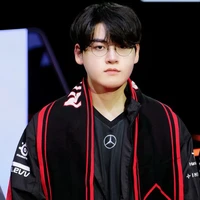 Lee MinHyeong _Gumayusi_