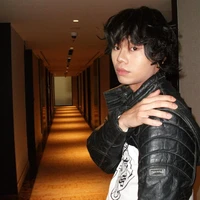 Hoàng Anh Quân _Left Hand_